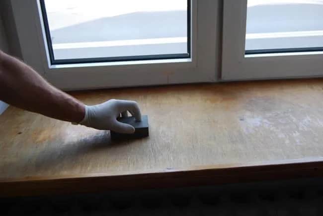 Jak tanio i profesjonalnie odnowić parapet wewnętrzny bez stresu i dodatkowych kosztów