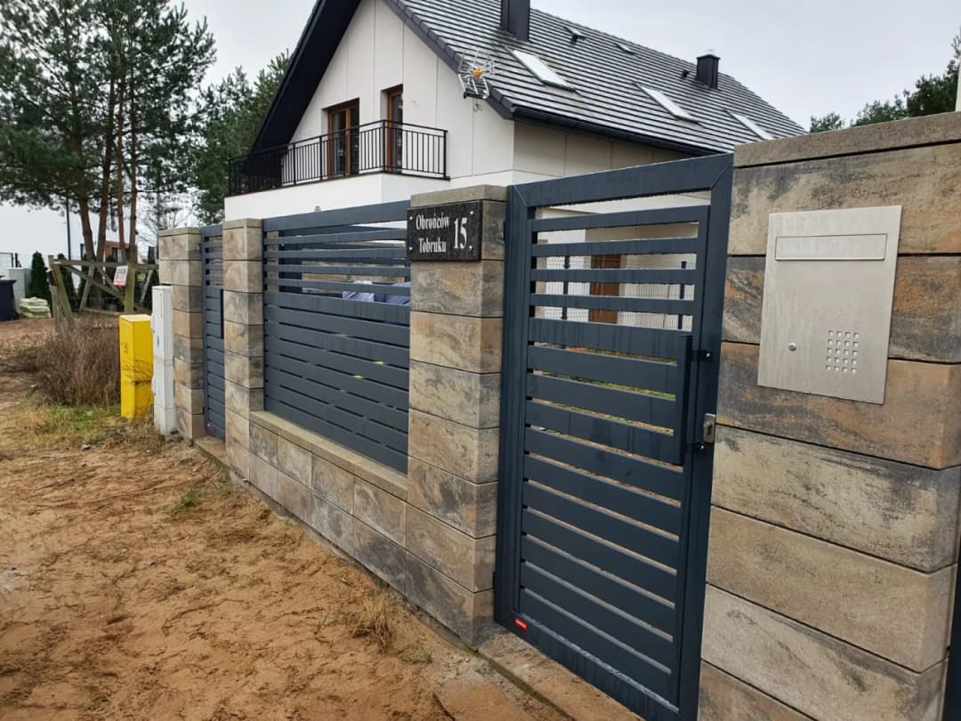 Ile kosztuje ogrodzenie? Poznaj prawdziwe ceny i uniknij wpadek