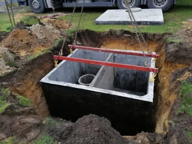 Ile kosztuje szambo betonowe? Prawda, która zaskoczy każdego inwestora