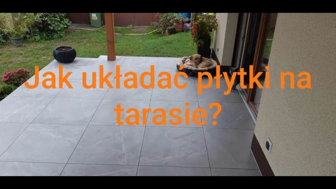Jak położyć płytki na tarasie: 8 kroków do trwałego efektu