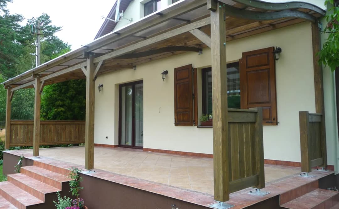 Taras bez problemów: Kiedy musisz zgłosić budowę i uniknąć kar